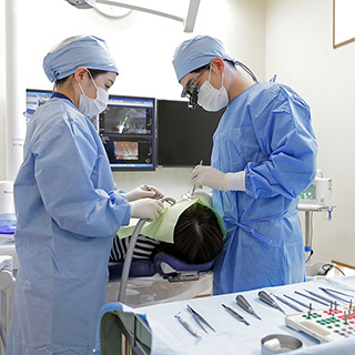 インプラント親知らずの抜歯